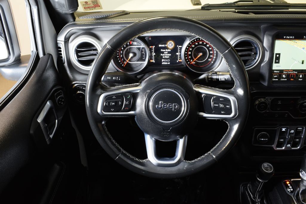 Used 2020 Jeep Wrangler Unlimited Sahara w/ Uconnect 4C Nav & Sound Group AWD/4WD image 19