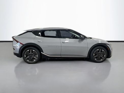 New 2026 Kia EV6 Light RWD image 8