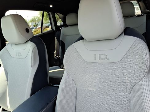 Certified 2025 Volkswagen ID.4 Pro S Plus AWD/4WD image 21