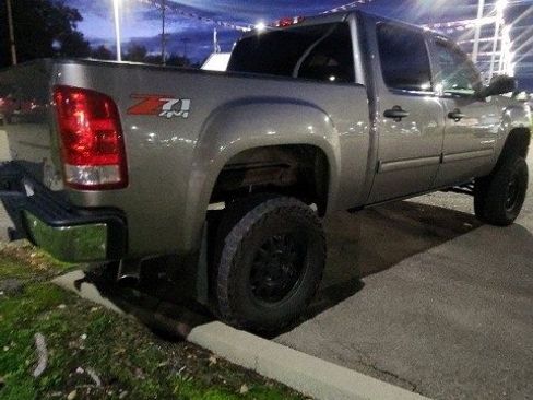 Used 2012 GMC Sierra 1500 SLE w/ Power Tech Package image 2