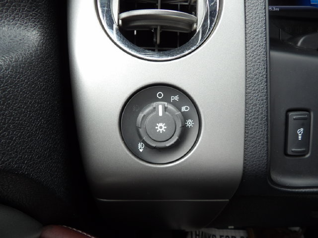 Used 2015 Ford Expedition Platinum AWD/4WD image 26