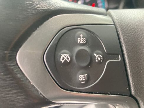 Used 2018 Chevrolet Silverado 1500 LT w/ All Star Edition image 37