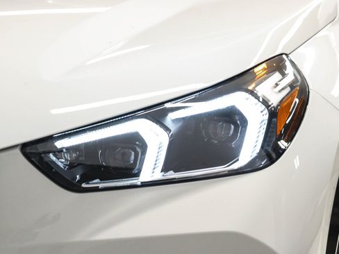 New 2026 BMW X1 xDrive28i w/ Convenience Package AWD/4WD image 9