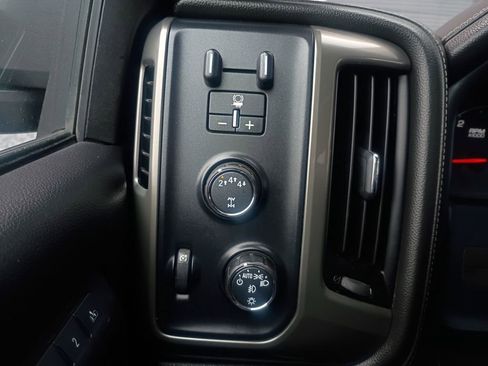 Used 2017 Chevrolet Silverado 2500 High Country AWD/4WD image 10