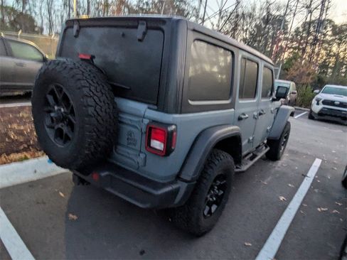 Used 2024 Jeep Wrangler Unlimited image 6
