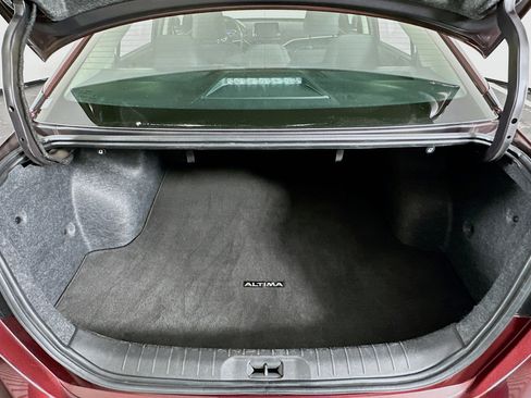 Used 2024 Nissan Altima 2.5 SV image 26