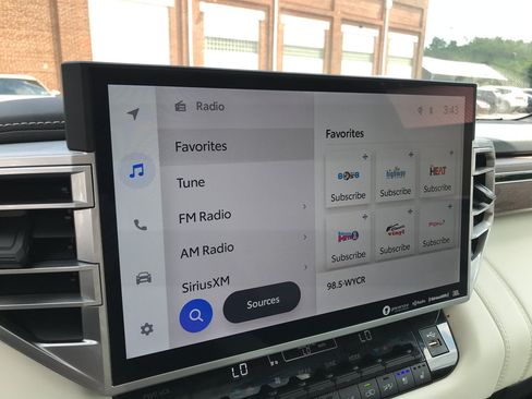 Certified 2023 Toyota Sequoia Capstone image 21