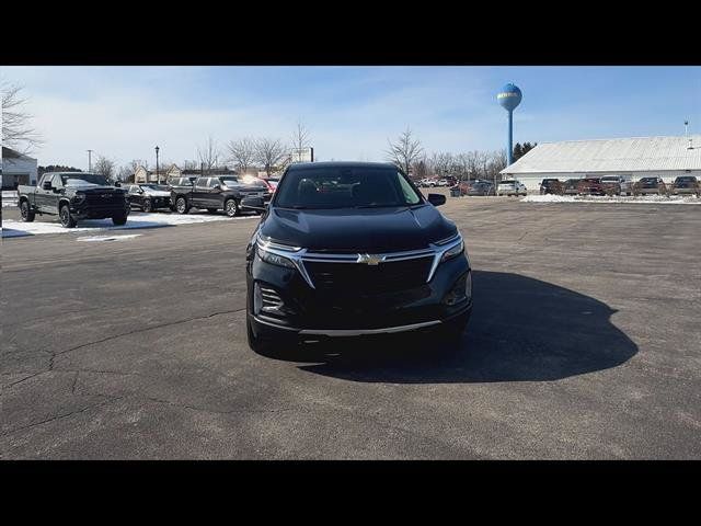 Used 2023 Chevrolet Equinox LT AWD/4WD image 3