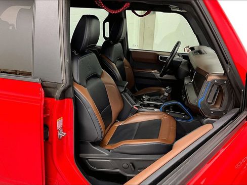 Used 2022 Ford Bronco Outer Banks image 10