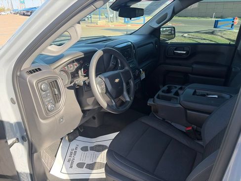 Used 2024 Chevrolet Silverado 1500 Custom w/ Turbomax Blackout Package AWD/4WD image 8