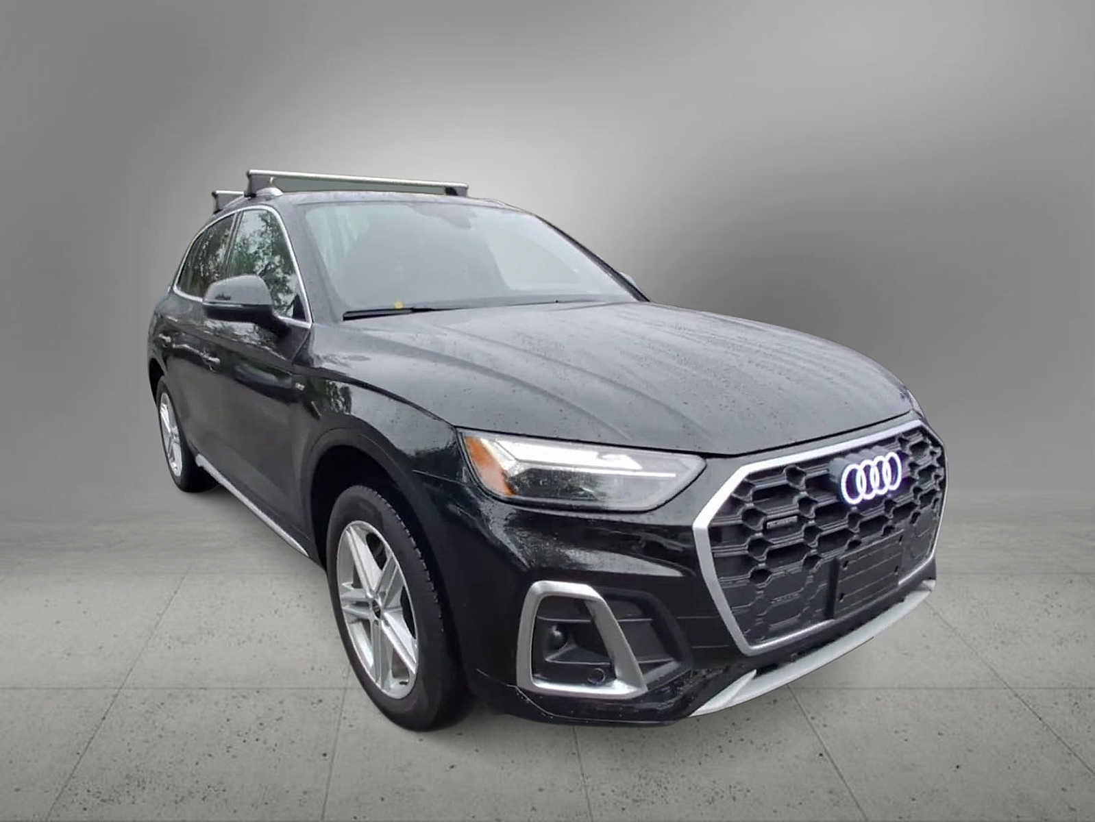 Used 2024 Audi Q5 e Premium w/ Convenience Package AWD/4WD image 2