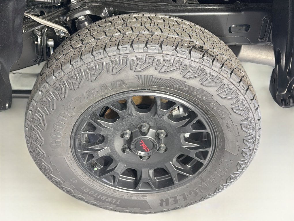 Used 2026 Toyota Tacoma SR5 RWD image 32