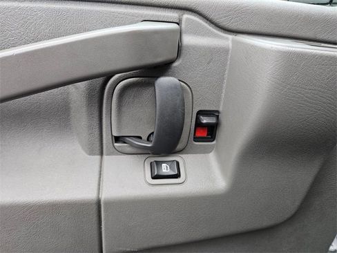 Used 2024 GMC Savana 2500 w/ Driver Convenience Package image 16