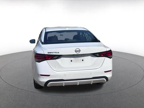 Used 2025 Nissan Sentra SV FWD image 14