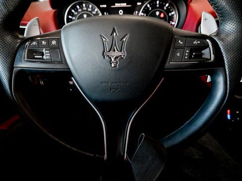 Used 2022 Maserati Ghibli Modena Q4 image 31