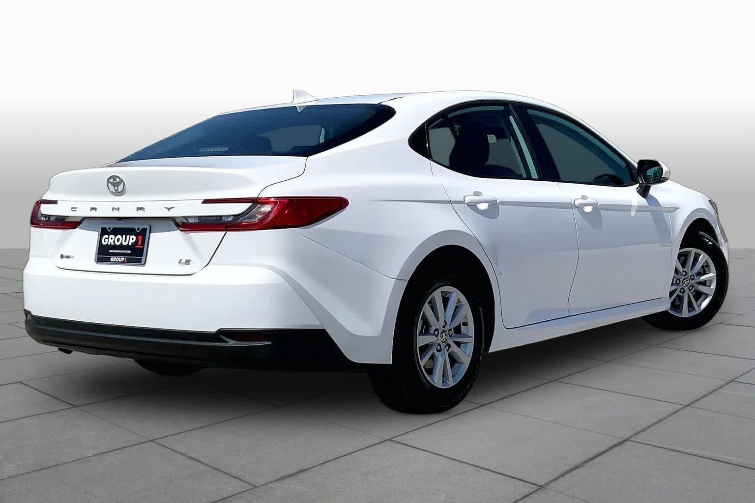 Used 2026 Toyota Camry LE FWD image 13