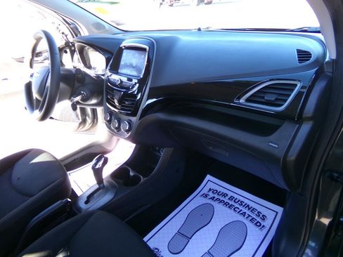 Used 2021 Chevrolet Spark LT FWD image 21