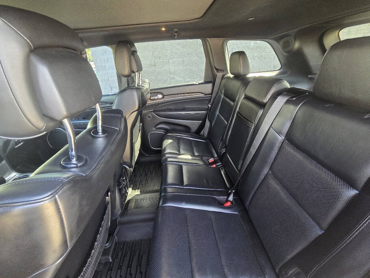 Used 2020 Jeep Grand Cherokee High Altitude AWD/4WD image 16