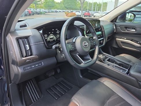 Used 2024 Nissan Pathfinder Platinum w/ Cargo Package FWD image 14