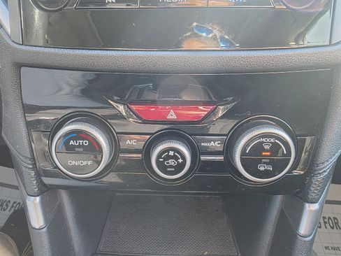 Used 2019 Subaru Forester Premium image 22