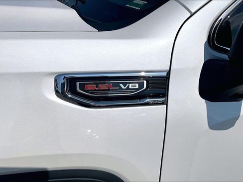 Used 2021 GMC Sierra 1500 Denali AWD/4WD image 8