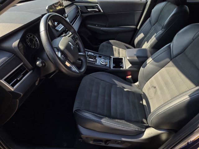 Used 2023 Mitsubishi Outlander SE FWD image 19