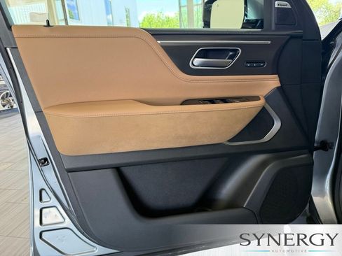 Certified 2026 INFINITI QX80 Luxe w/ Cargo Package AWD/4WD image 23