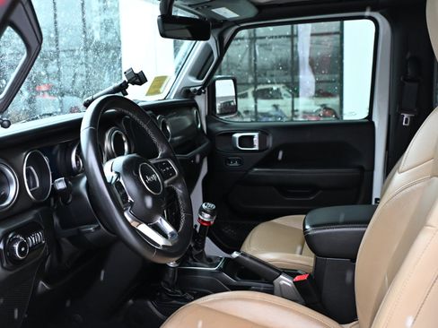 Used 2019 Jeep Wrangler Rubicon image 16