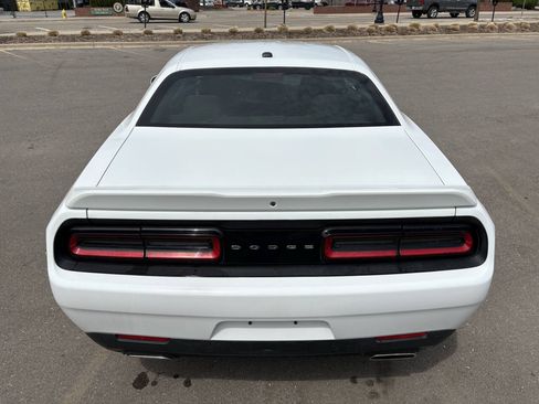 Used 2022 Dodge Challenger GT RWD image 9