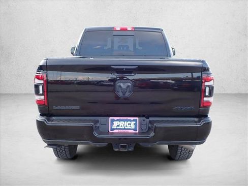 Used 2022 RAM 2500 Laramie w/ Night Edition AWD/4WD image 3