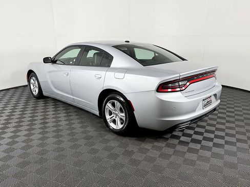 Used 2019 Dodge Charger SXT w/ Leather Interior Group image 11