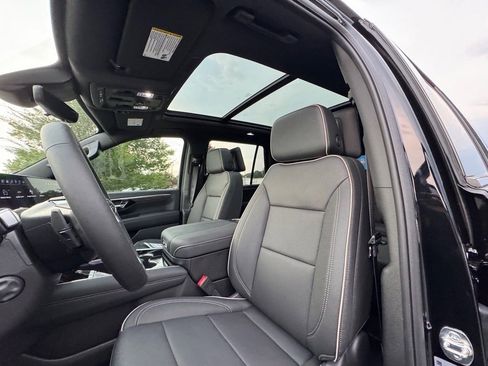 New 2025 Chevrolet Tahoe Premier image 12