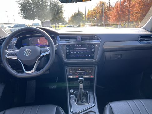 Certified 2023 Volkswagen Tiguan SE image 26
