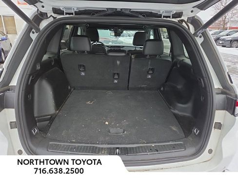 Used 2023 Jeep Grand Cherokee Altitude image 8