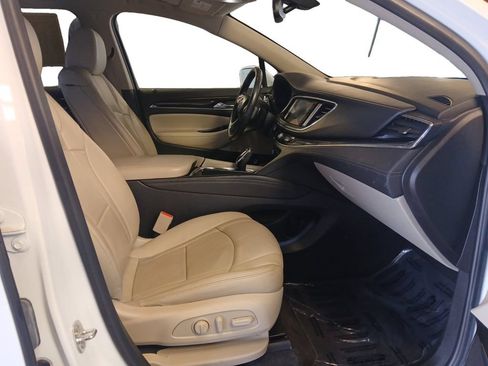 Used 2018 Buick Enclave Essence FWD image 29