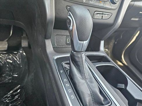 Used 2018 Ford Escape SE FWD image 11