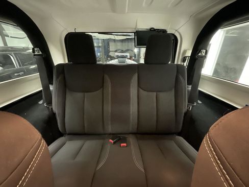 Used 2013 Jeep Wrangler Sahara w/ Connectivity Group image 15