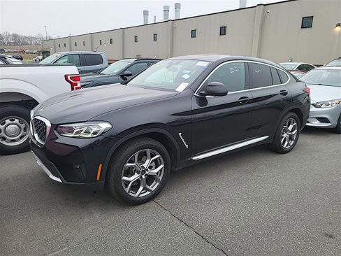 Used 2025 BMW X4 xDrive30i image 6