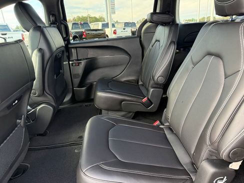 New 2026 Chrysler Pacifica Select w/ S Appearance Package image 25