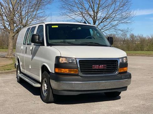 Used 2024 GMC Savana 2500 w/ Driver Convenience Package image 9
