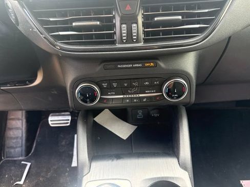 Used 2023 Ford Escape ST-Line AWD/4WD image 14