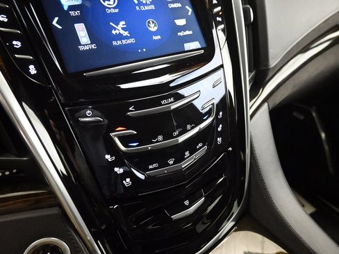 Used 2020 Cadillac Escalade ESV Platinum image 16