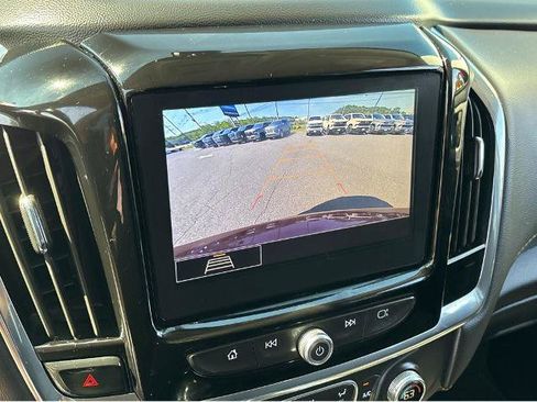 Used 2020 Chevrolet Traverse LT AWD/4WD image 23