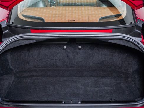 Used 2025 Aston Martin Vanquish RWD image 33