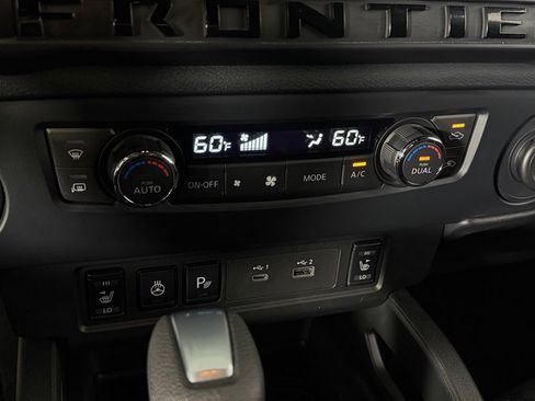 Used 2026 Nissan Frontier SV w/ SV Convenience Package RWD image 17