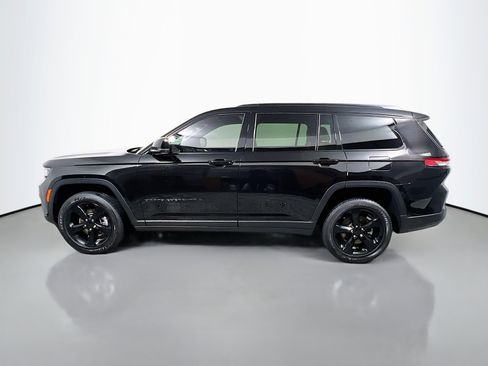 Used 2025 Jeep Grand Cherokee L Laredo image 9