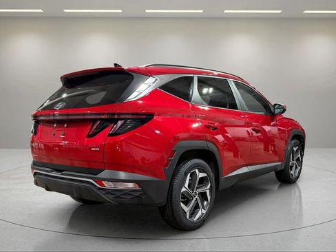 Used 2023 Hyundai Tucson SEL w/ Convenience Package image 3