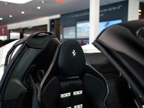 Used 2025 Ferrari SF90 Spider image 30