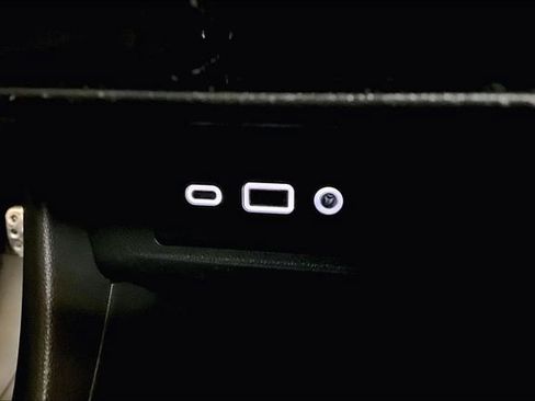 Used 2023 Buick Encore GX Select w/ Sport Touring Package image 16