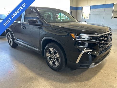 Used 2024 Honda Pilot EX-L image 2